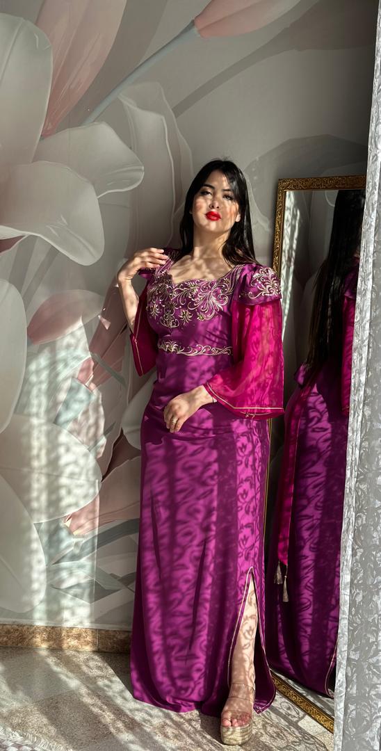 Robe: Manar
